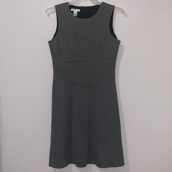 London Times Dresses & Skirts - LONDON TIMES GREY SLEEVELESS DRESS - 10